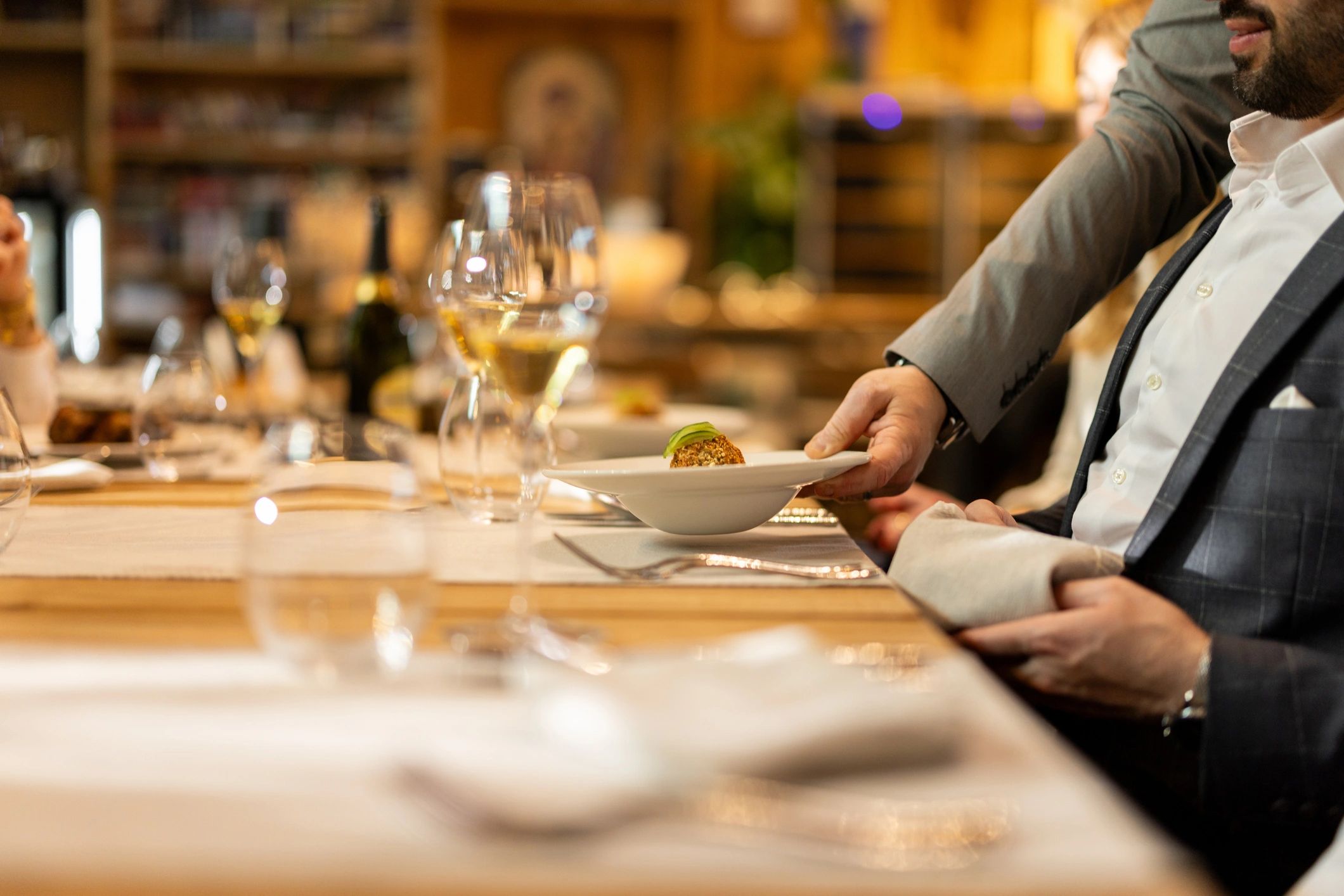 elegant table setting